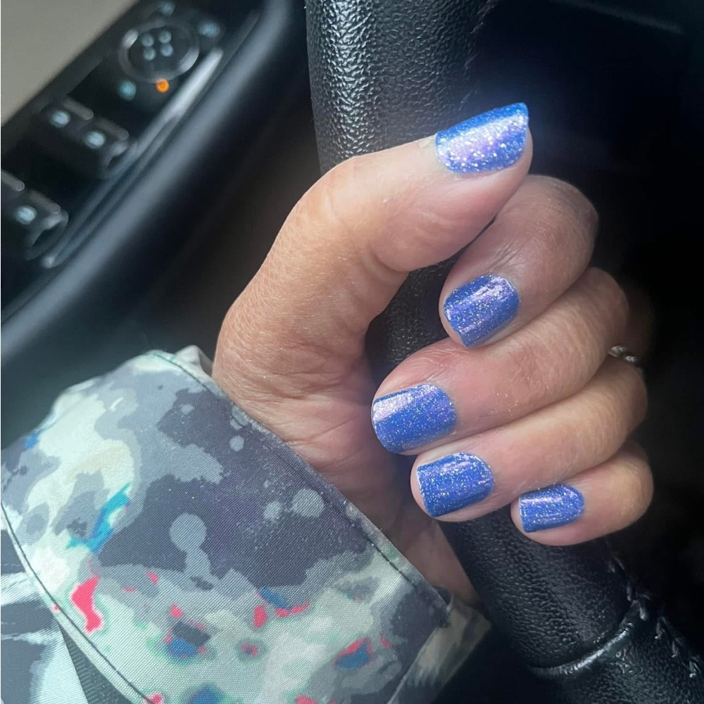 *Exclusive* Color Street: Cobalt Cascade | Blue Holographic Glitter Summer - Picture 10 of 13